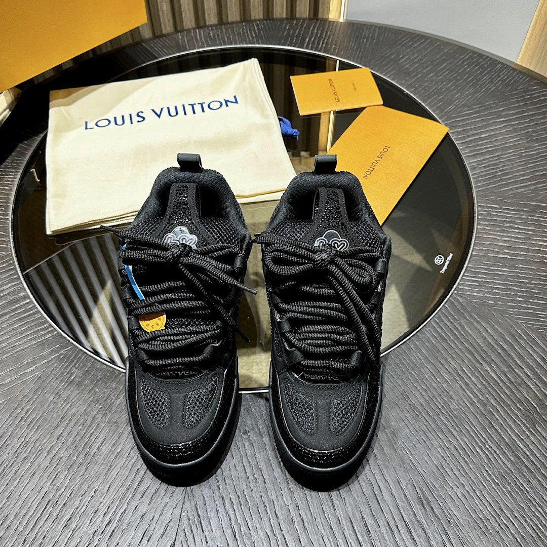 (ALL BLACK) L*V SKATE