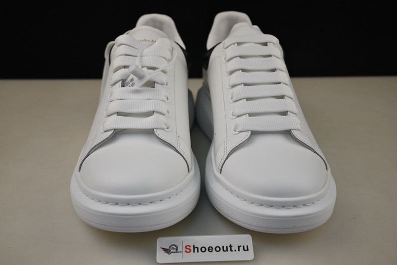MQ Sneakers