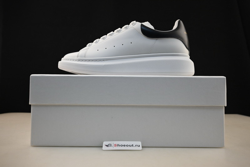 MQ Sneakers