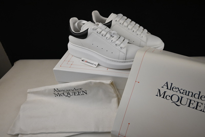 MQ Sneakers