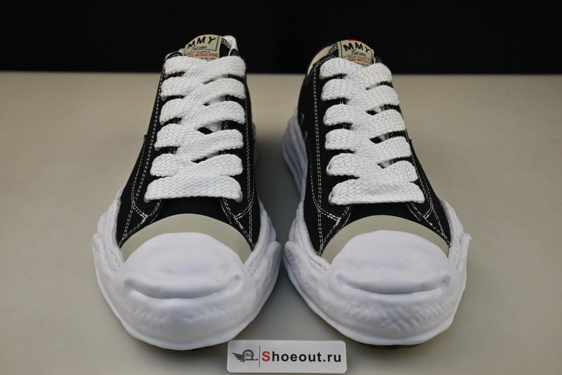 Maison Mihara Sneakers