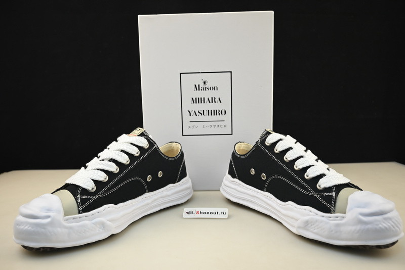 Maison Mihara Sneakers