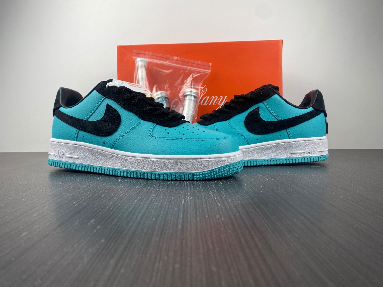 nike air force 1 low sp T*f*ny  dz1382-002