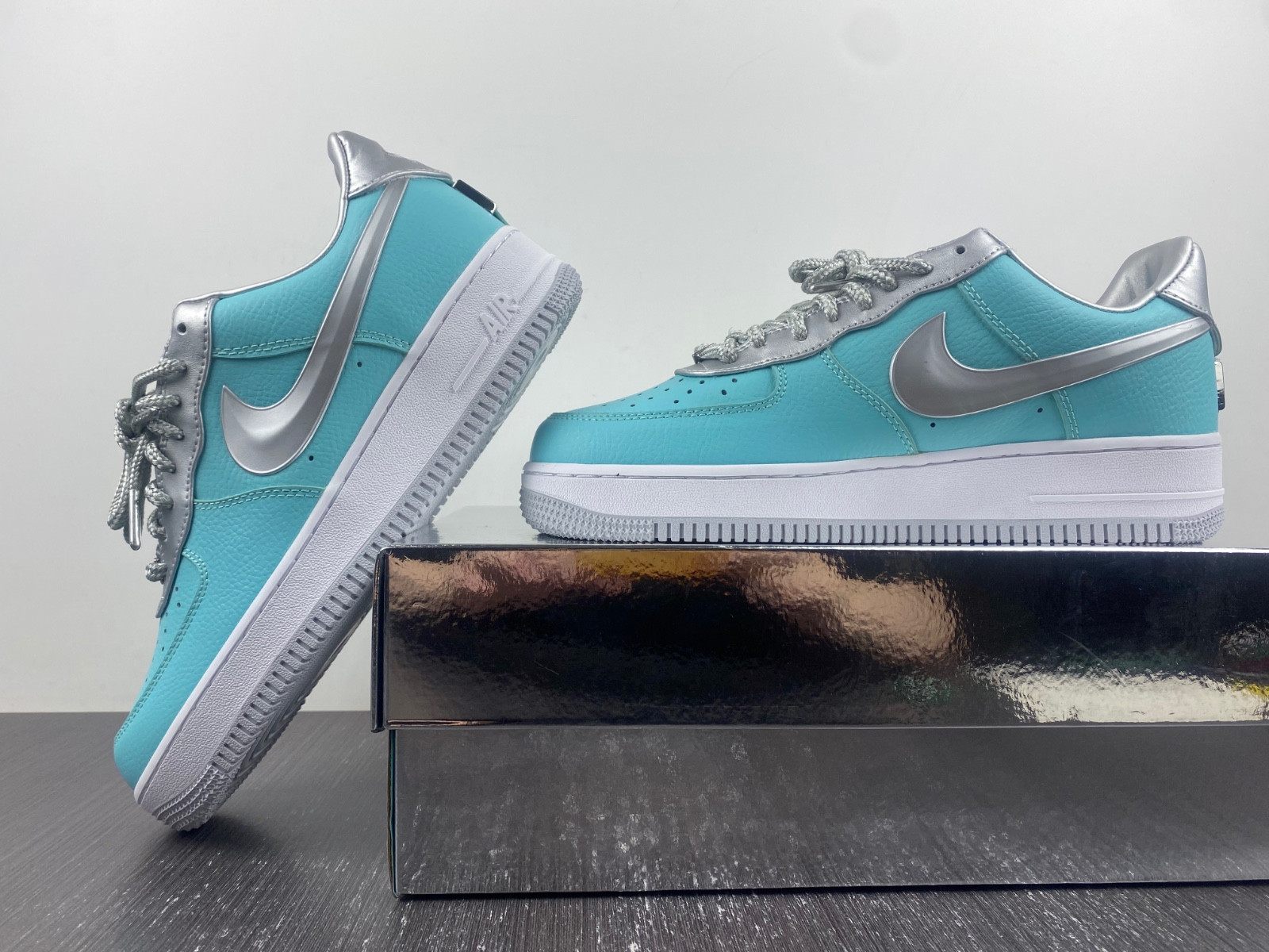 T*f*ny & co. x nike air force 1 low dz1382-003