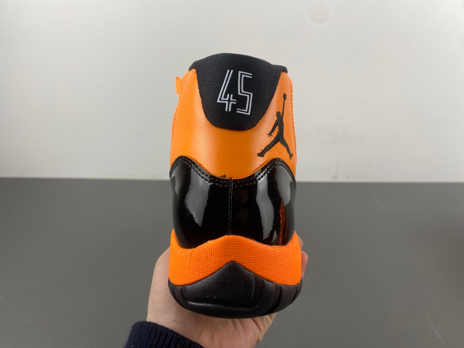 Air Jordan 11 CT8012-800