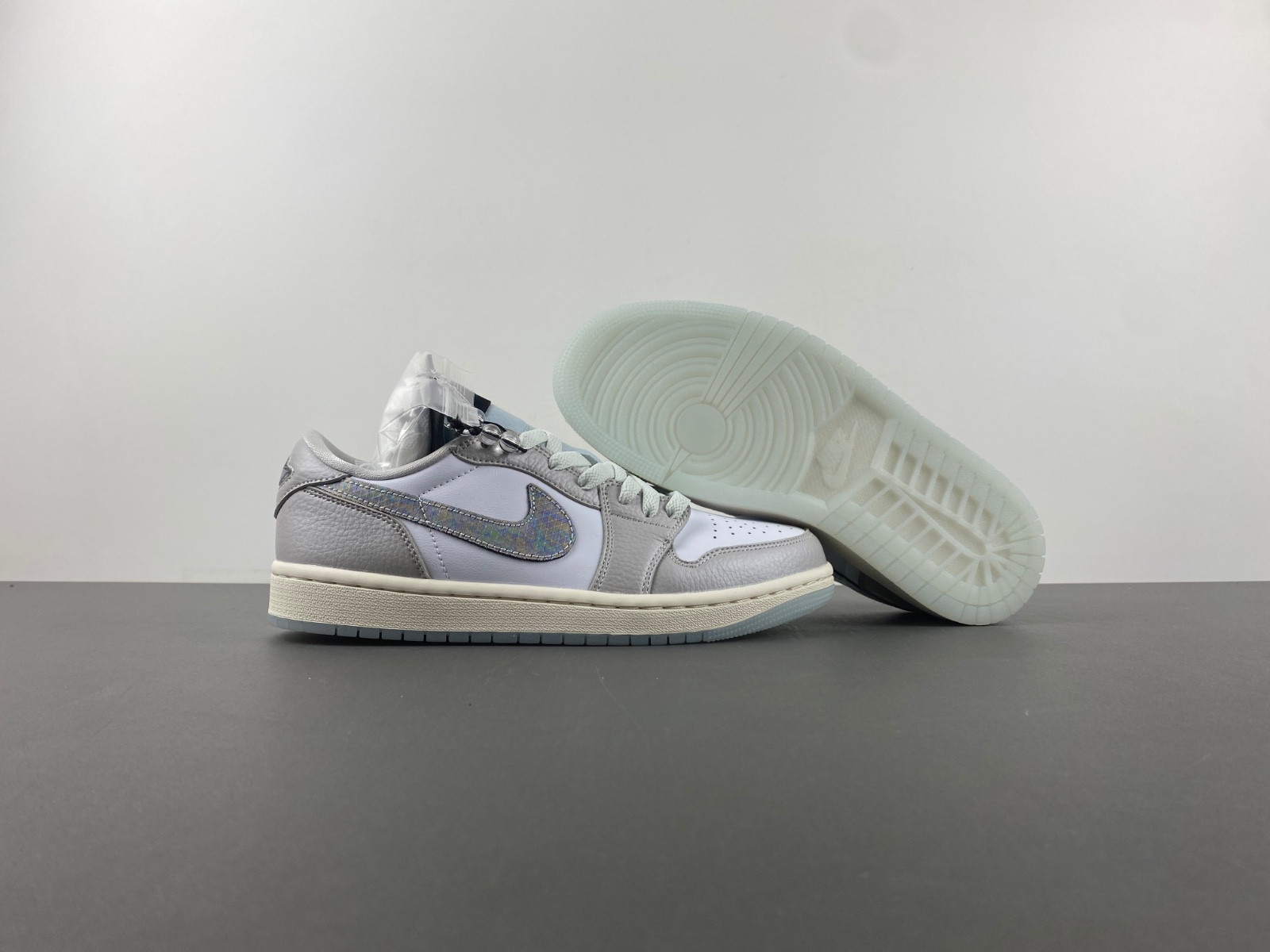 Air Jordan 1 Low OG “Year of the Snake” HF3144-100