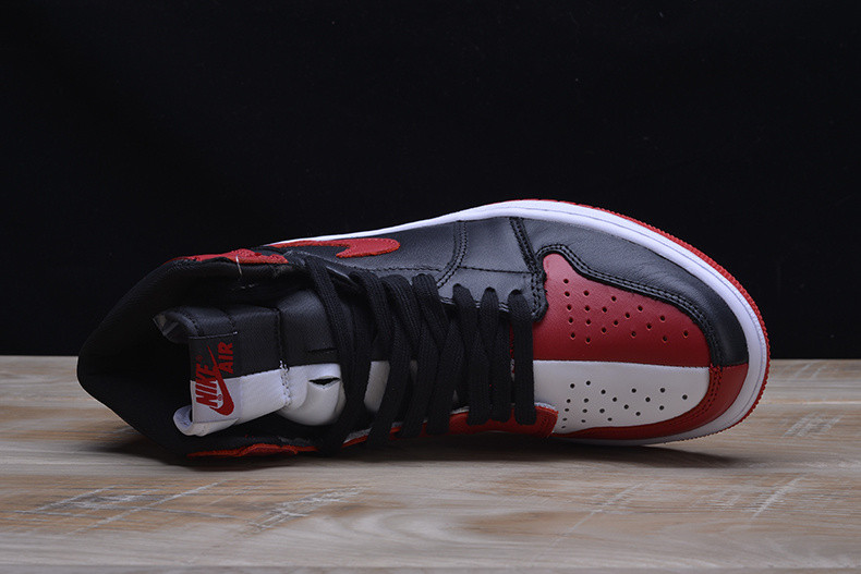 Air Jordan 1 Retro OG High Homage To Home 861428-061