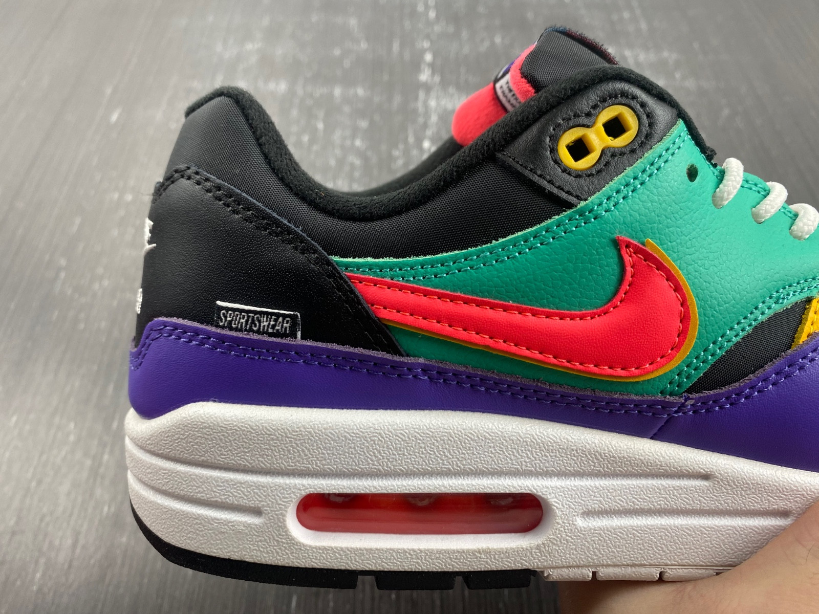 Nike Air Max 1 SE AO1021-023