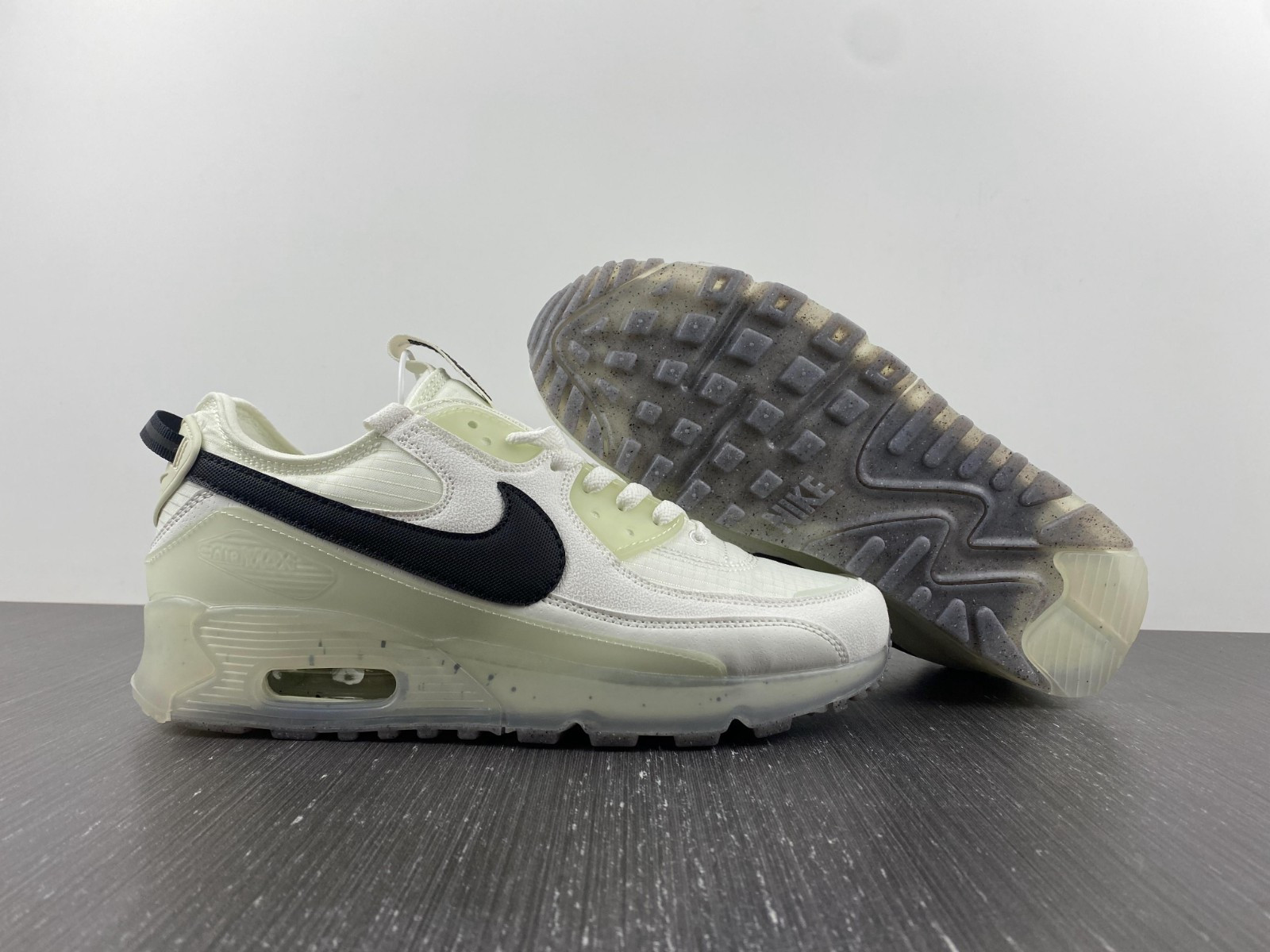 OFF White x Air max 90