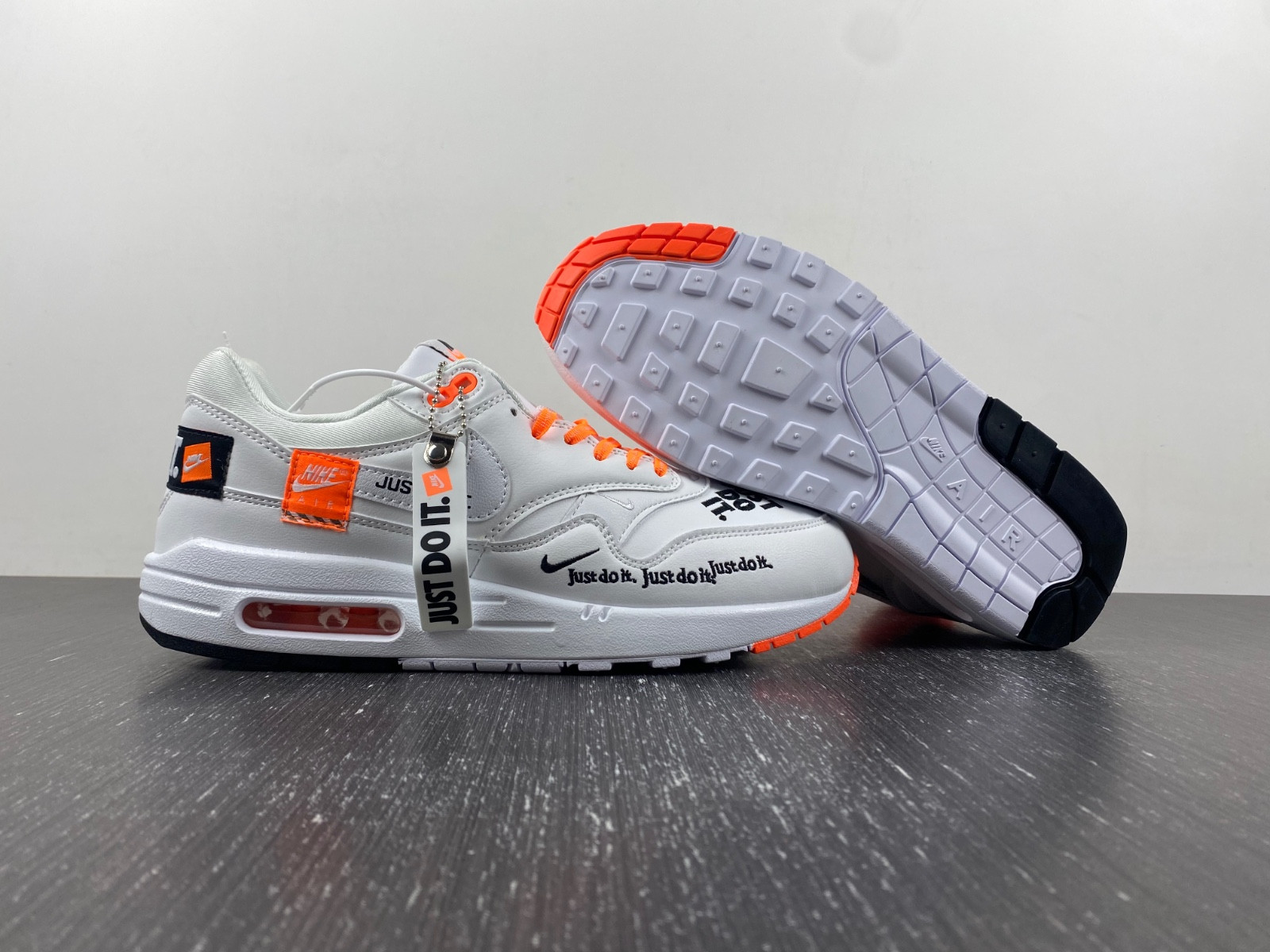 Nike Air Max 1 SE Just Do It AO1021-100