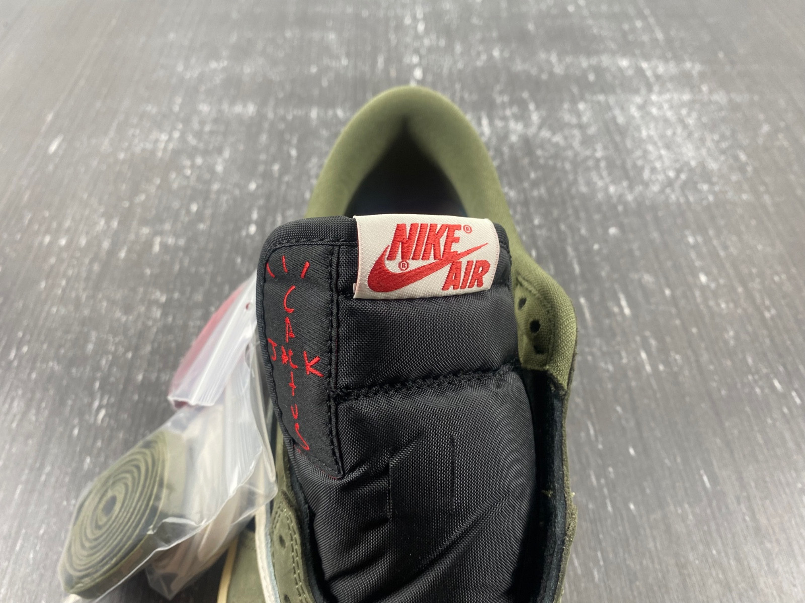 Travis Scott x Air Jordan 1 Low OG DM7866-002