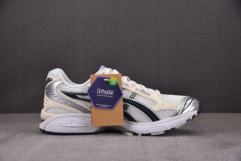 As*ic*s sneaker