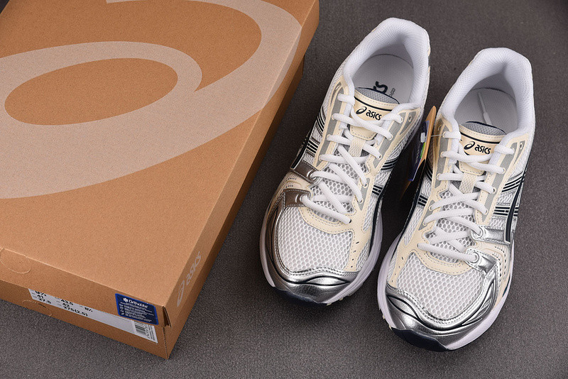 As*ic*s sneaker