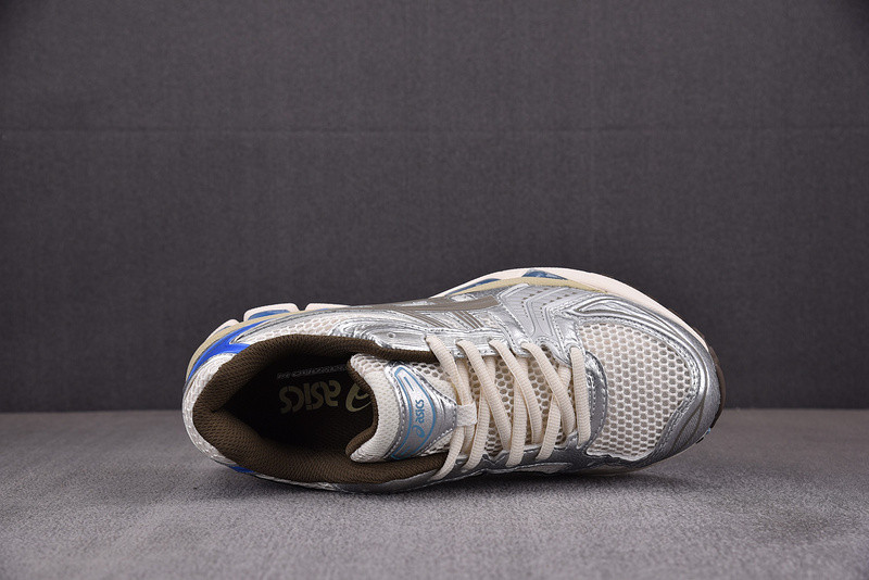 As*ic*s sneaker