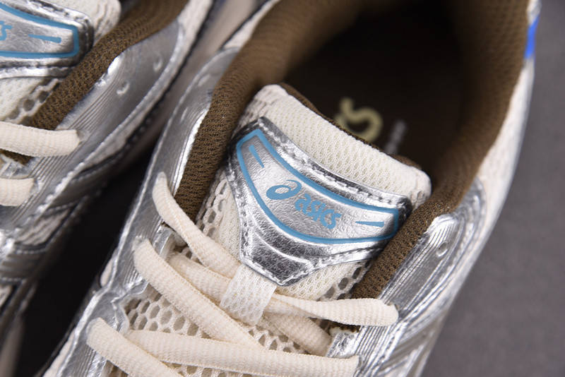 As*ic*s sneaker
