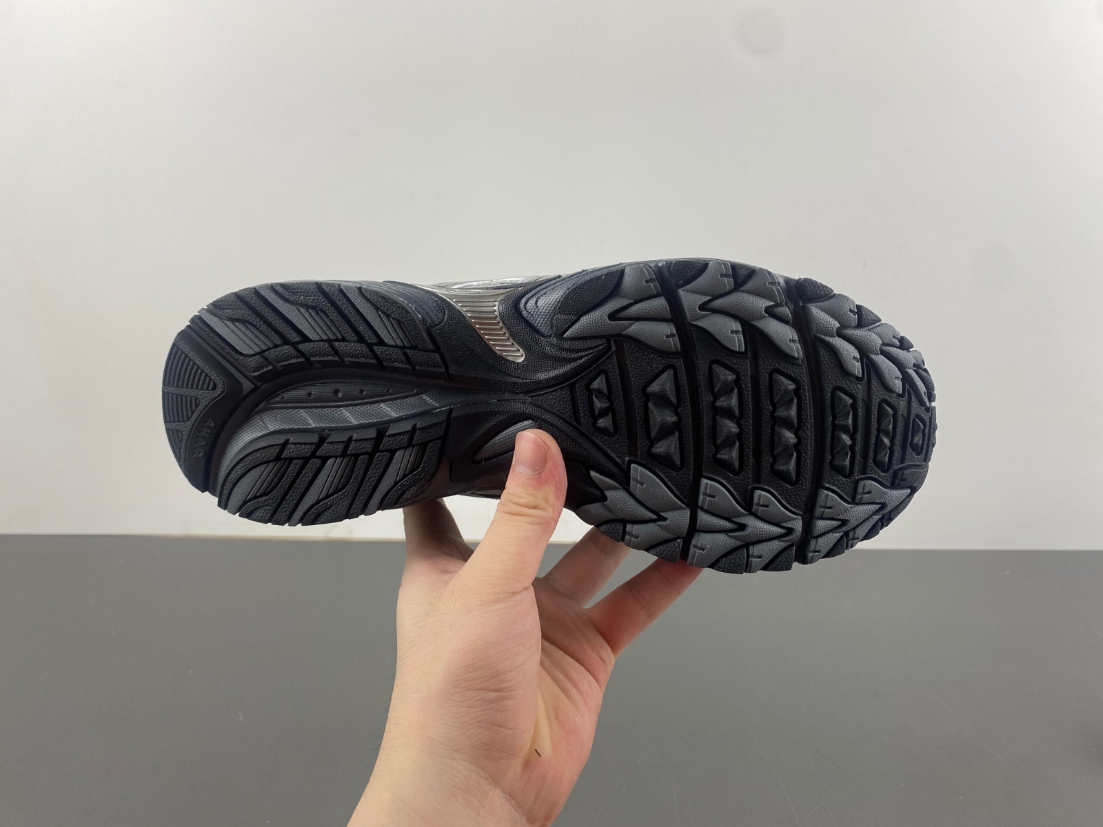 As*ic*s sneaker