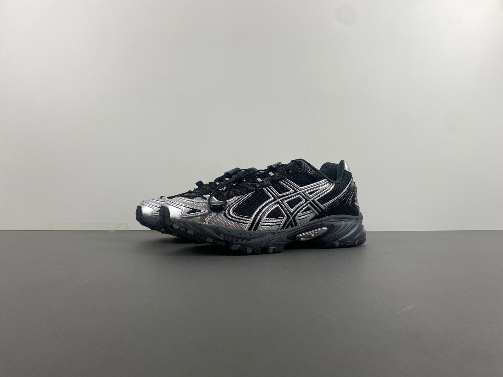 As*ic*s sneaker