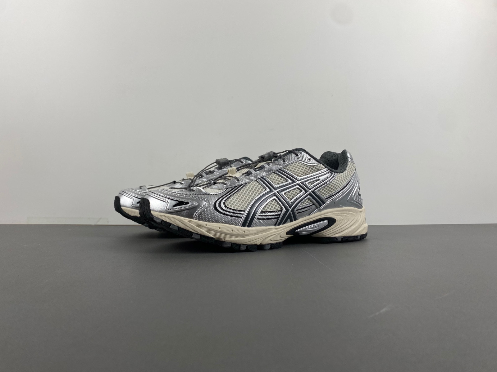 As*ic*s sneaker