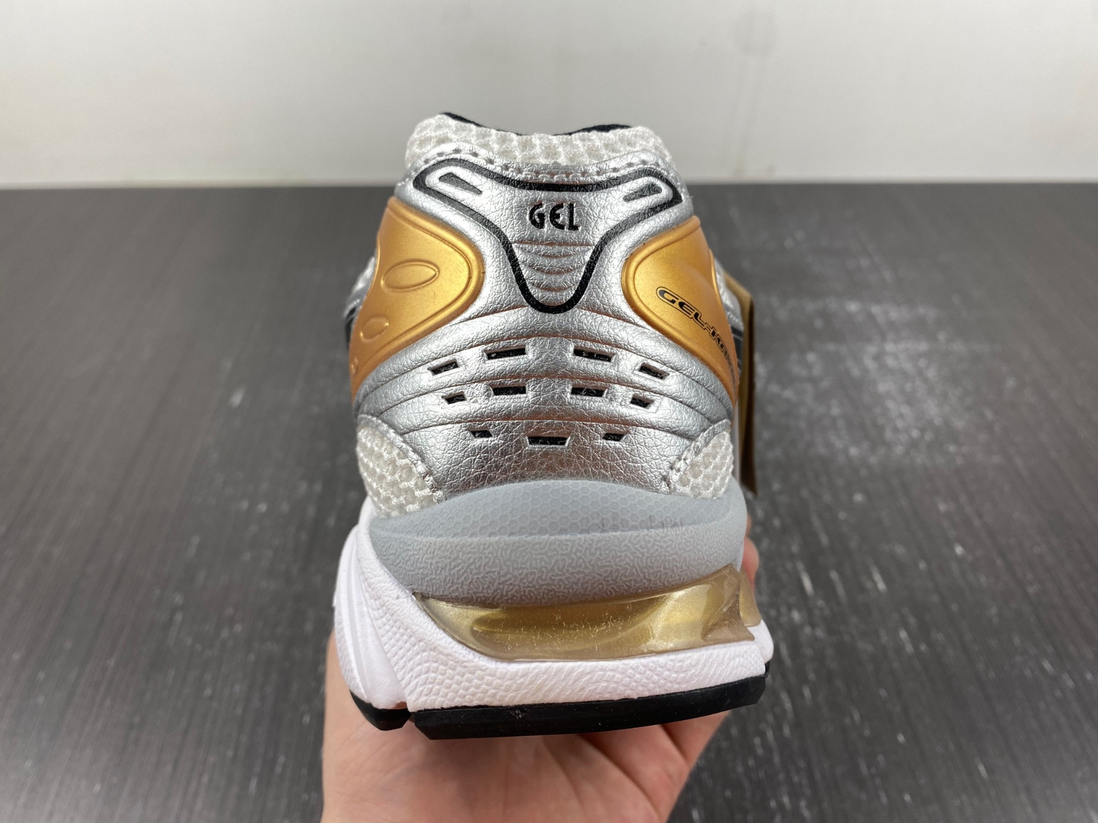 As*ic*s gel-kayano 14 1201a019-102