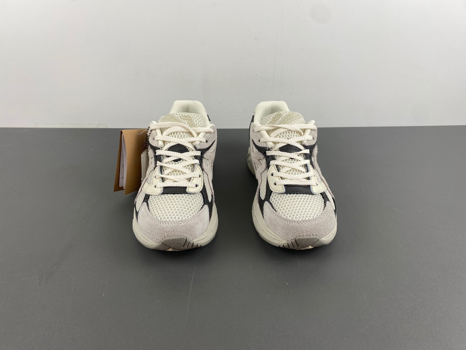 As*ic*s sneaker