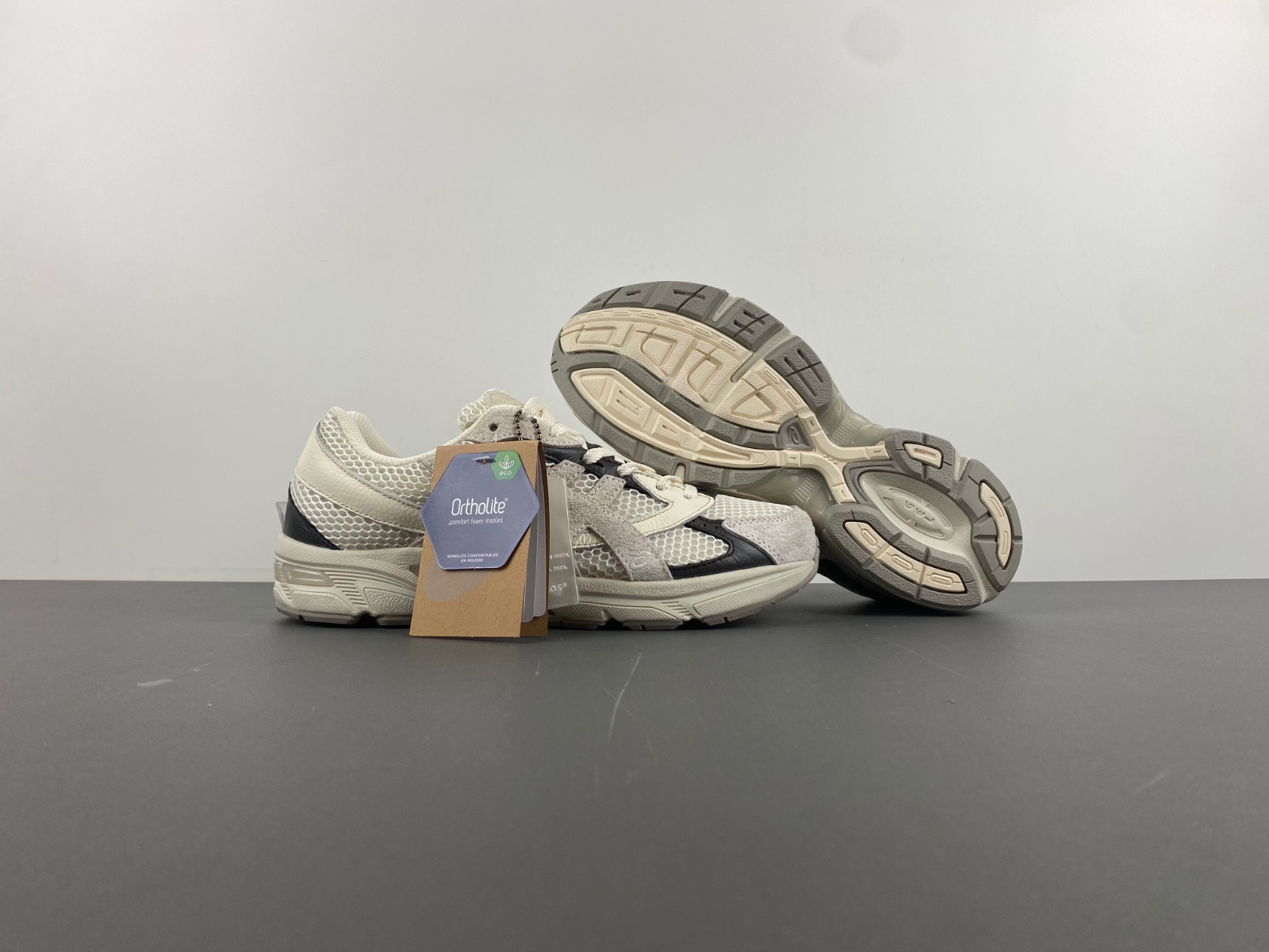 As*ic*s sneaker