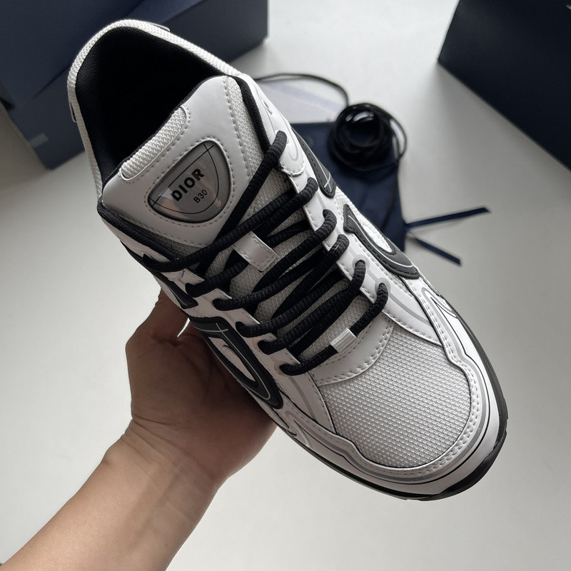 DR B30 Sneaker