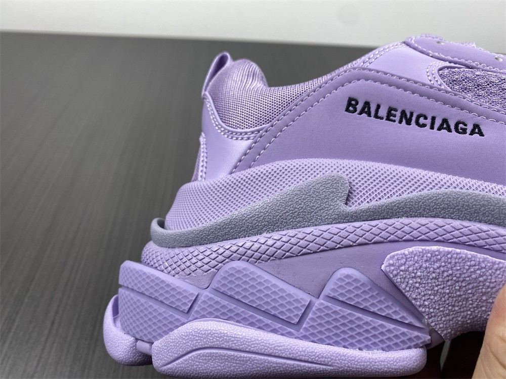 BLCG Triple S 524039-W2FW1-5410
