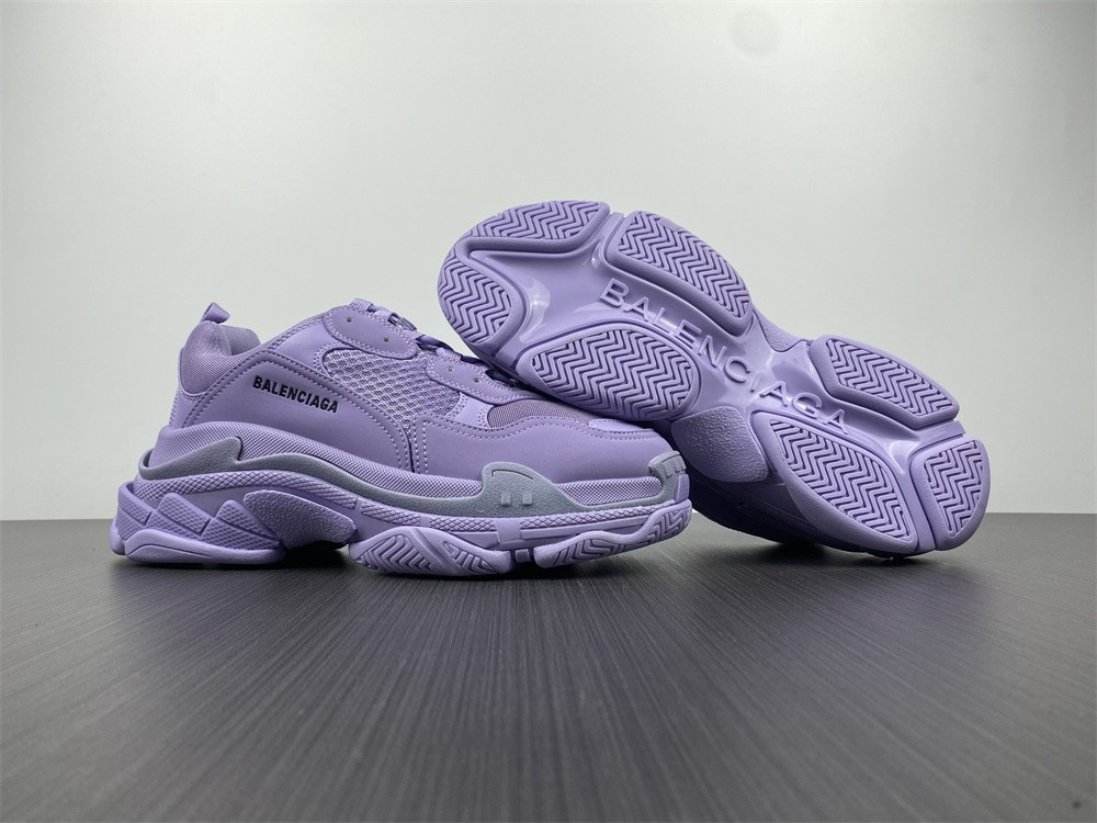 BLCG Triple S 524039-W2FW1-5410