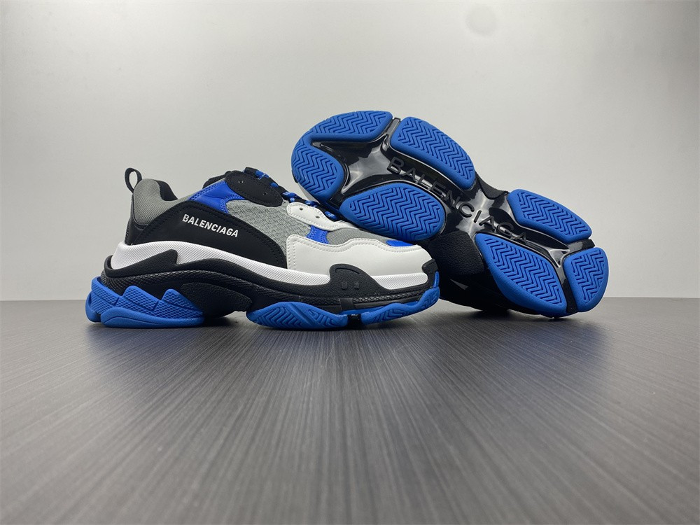 BLCG Triple S 536737-W2CA1-4124
