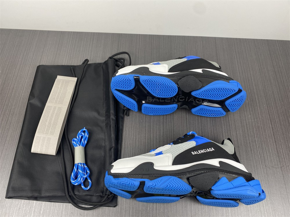 BLCG Triple S 536737-W2CA1-4124