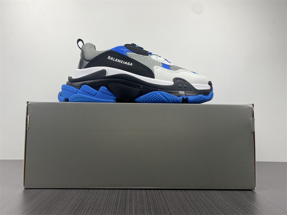 BLCG Triple S 536737-W2CA1-4124