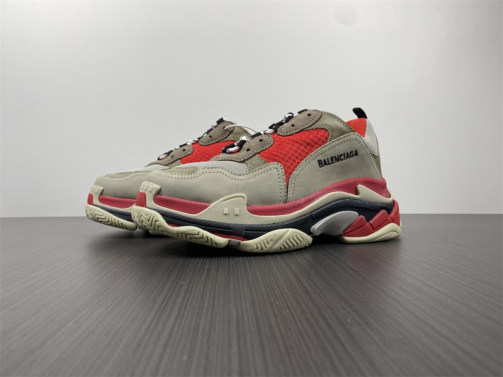 BLCG Triple S 524039-w06f1-9000