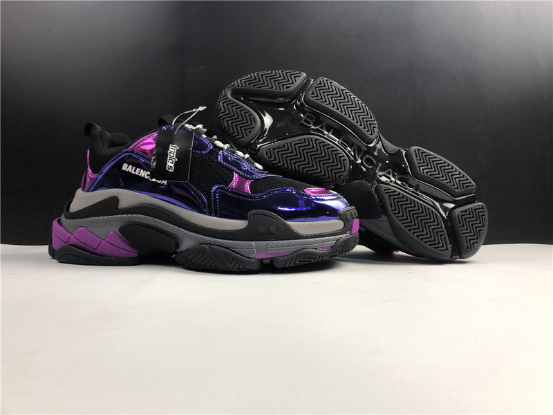 BLCG Triple S 524039-W2FW1-1976