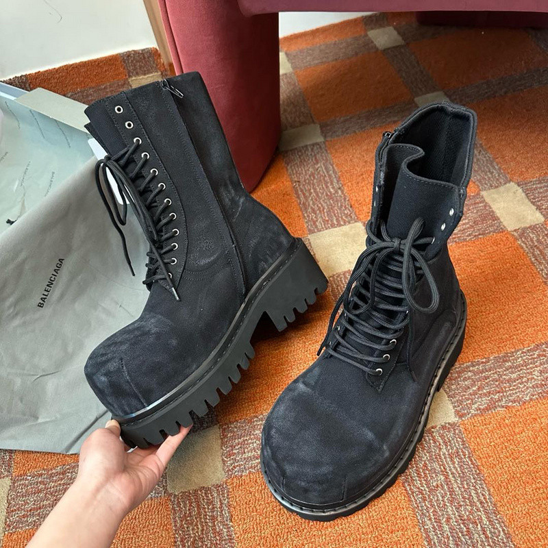 Ba*len*cia*ga boots