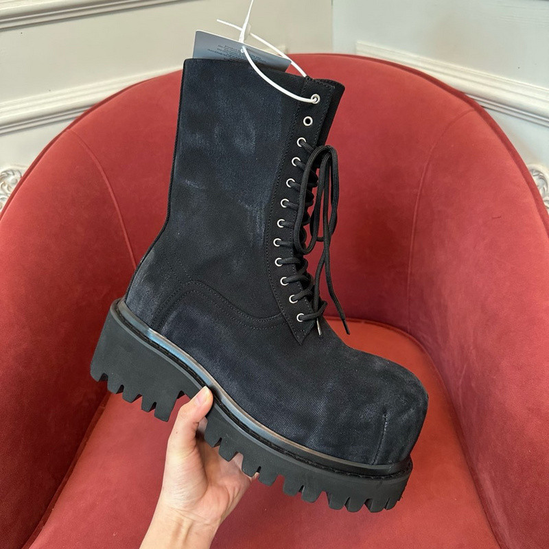 Ba*len*cia*ga boots