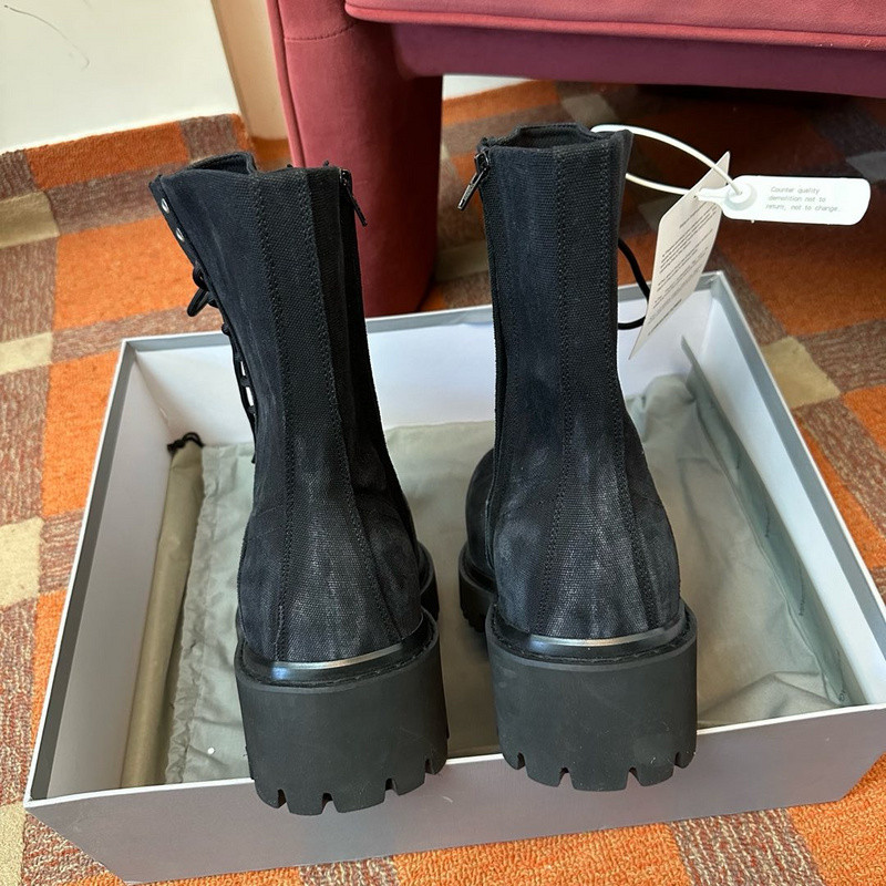Ba*len*cia*ga boots