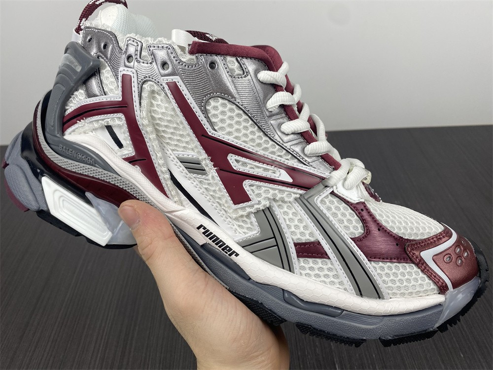 Ba*len*cia*ga runner  677403 w3rb8 9069