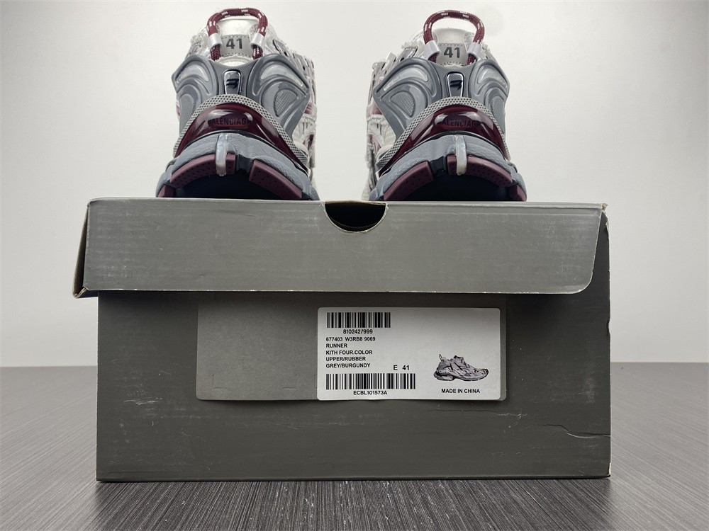Ba*len*cia*ga runner  677403 w3rb8 9069