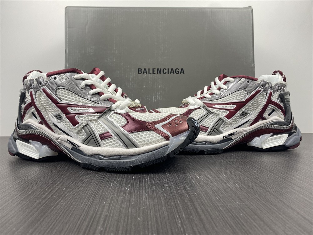 Ba*len*cia*ga runner  677403 w3rb8 9069