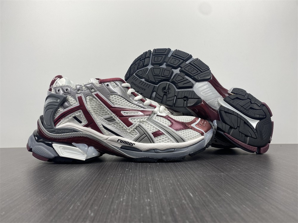 Ba*len*cia*ga runner  677403 w3rb8 9069