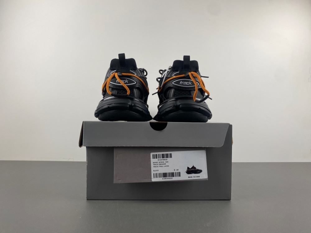 Balenciaga track 800592 WTRHK 1000