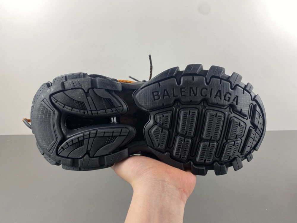 Balenciaga track 800592 WTRHK 1000