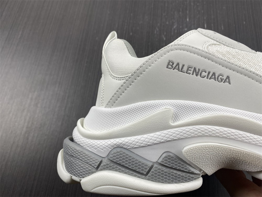 Ba*len*cia*ga triple s 836737 w2fs4 1209