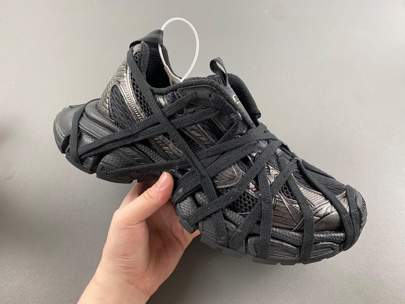 Ba*len*cia*ga phantom sneaker 778698 w3xll 0125