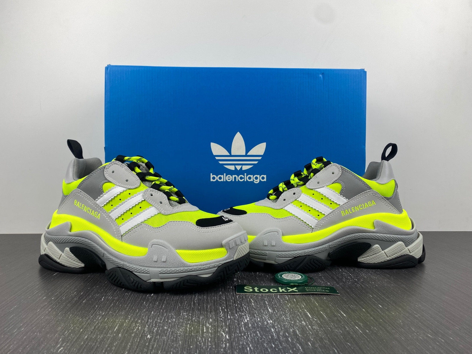 Ba*len*cia*ga triple s  712821 w2zb5 7512
