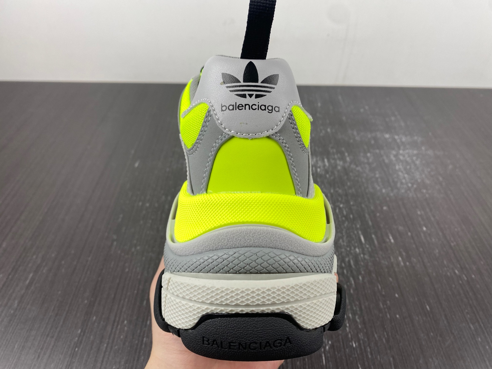 Ba*len*cia*ga triple s  712821 w2zb5 7512