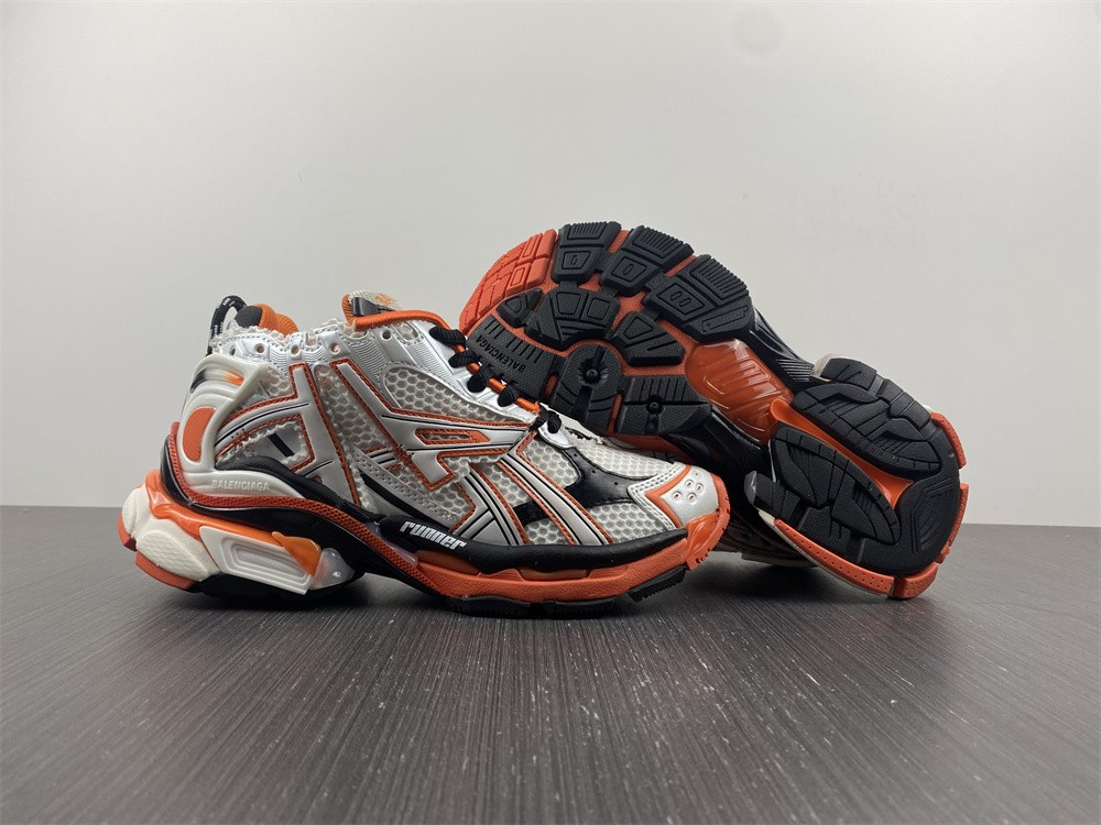 Ba*len*cia*ga runner  677402 w3rb7 9051