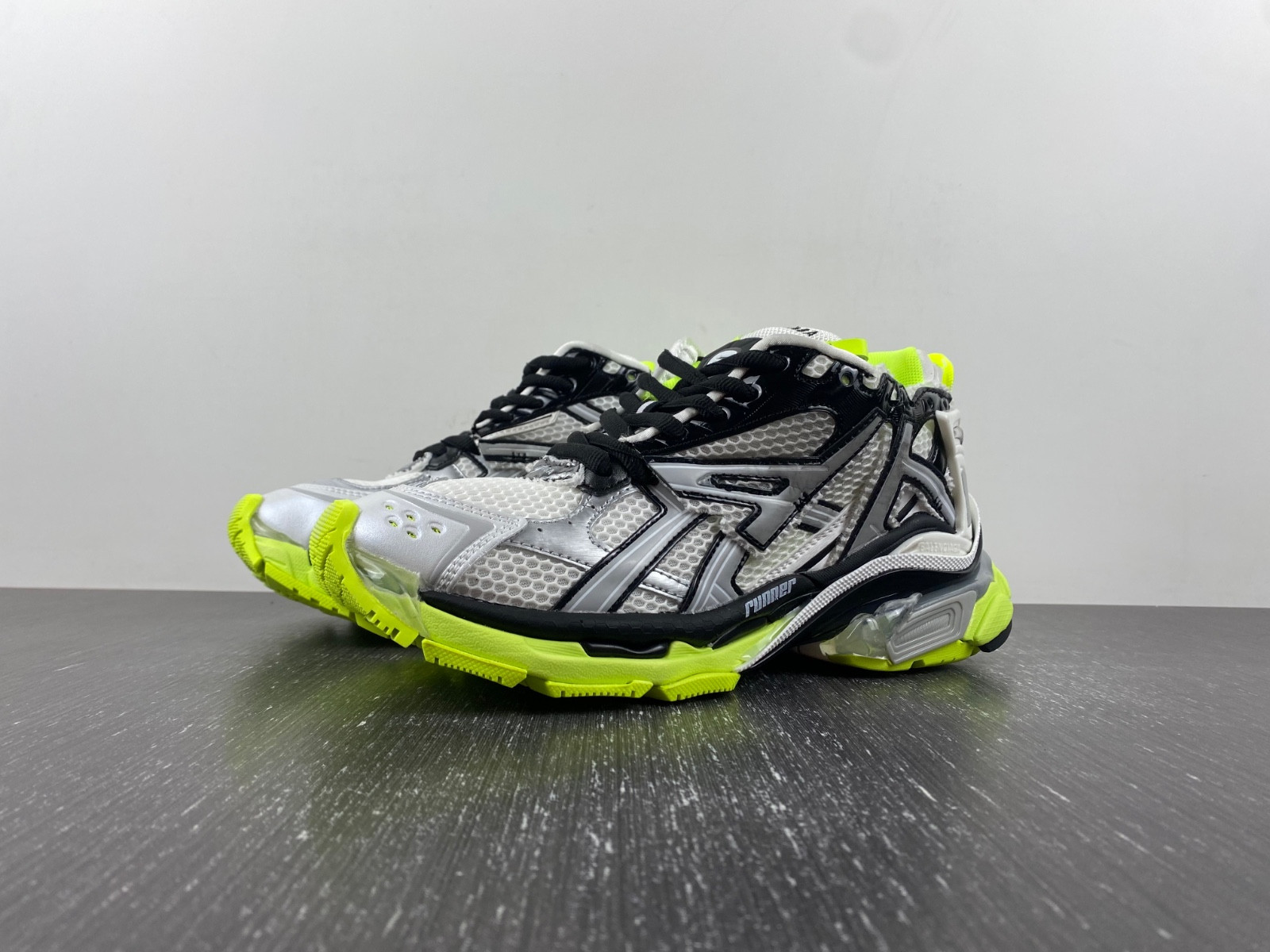 Ba*len*cia*ga runner 677403 w3rbp 1093