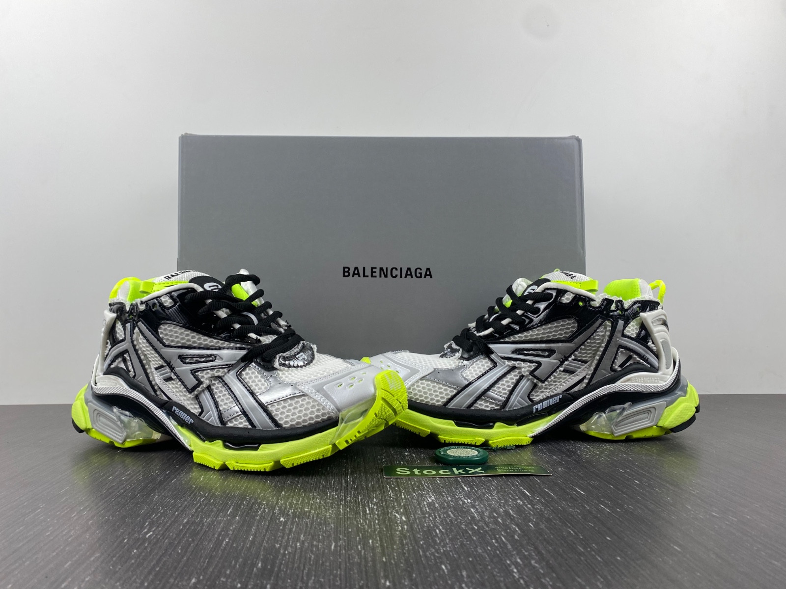 Ba*len*cia*ga runner 677403 w3rbp 1093