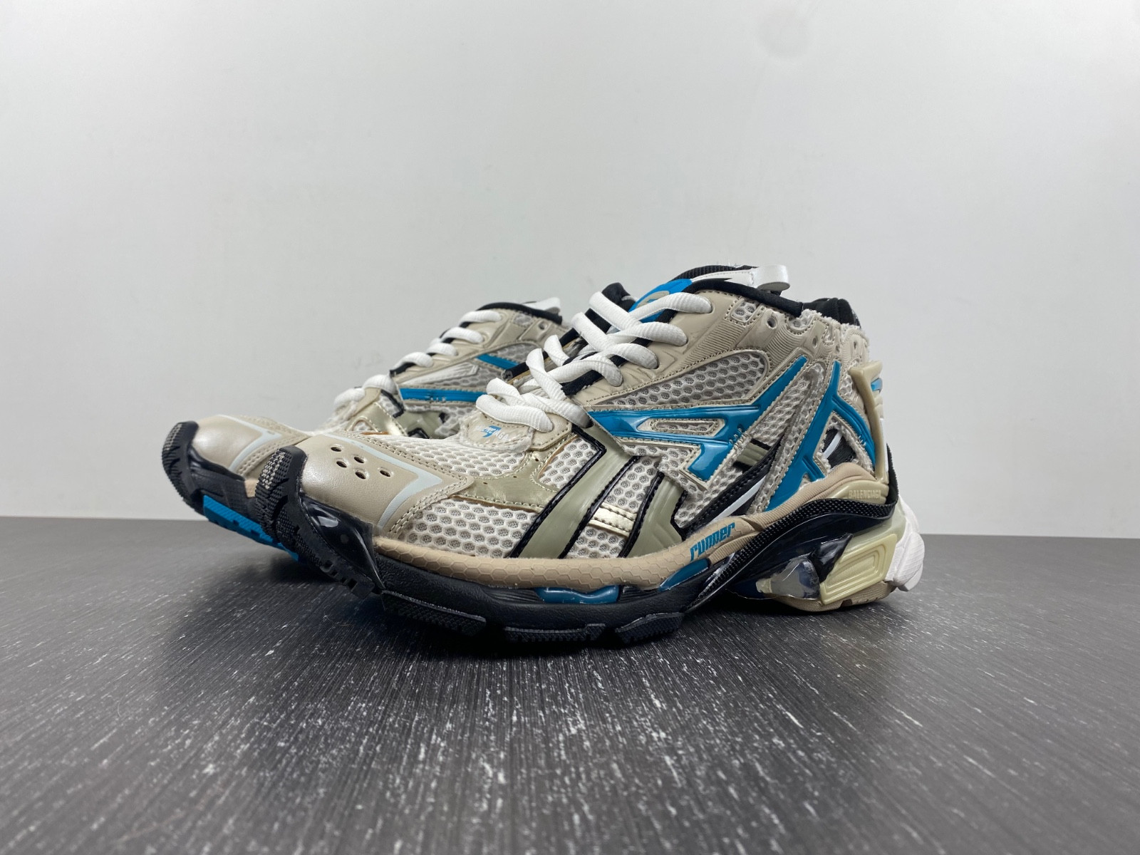 Ba*len*cia*ga runner 677403 w2rb6 2028